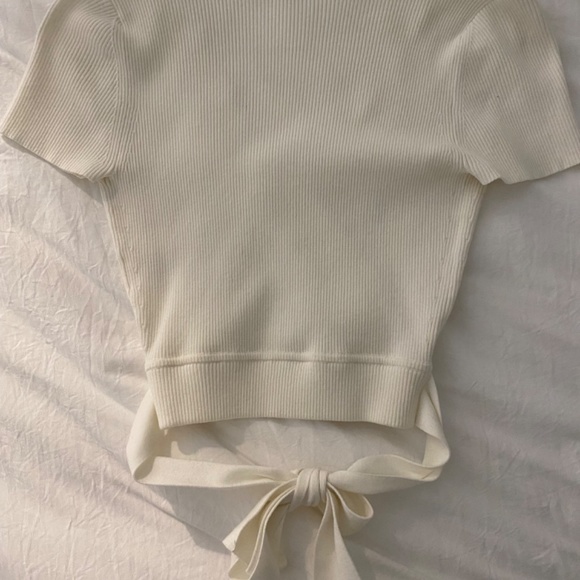 Wilfred all tied up top - Picture 3 of 4